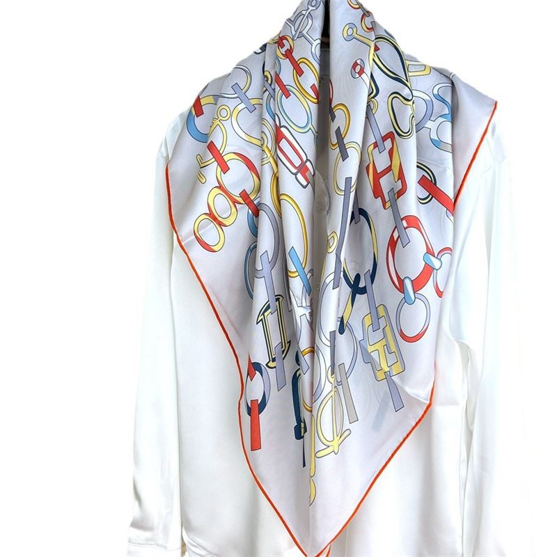 Chain Printed Silk Scarf